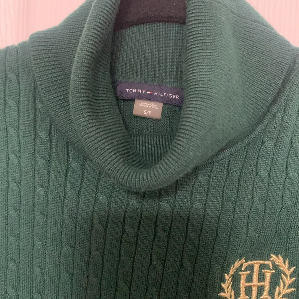 Tommy Hilfiger Forest Green Cable Knit Sweater - Picture 5 of 5